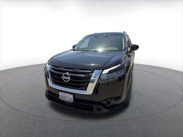 2025 Nissan Pathfinder SV FWD