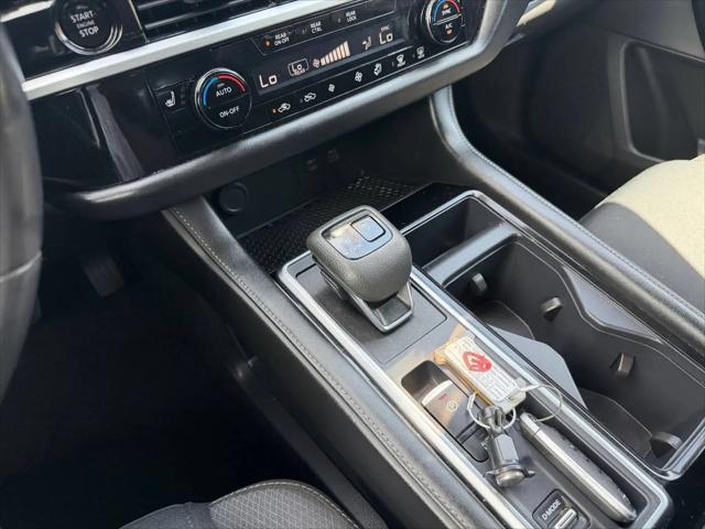 2025 Nissan Pathfinder SV FWD