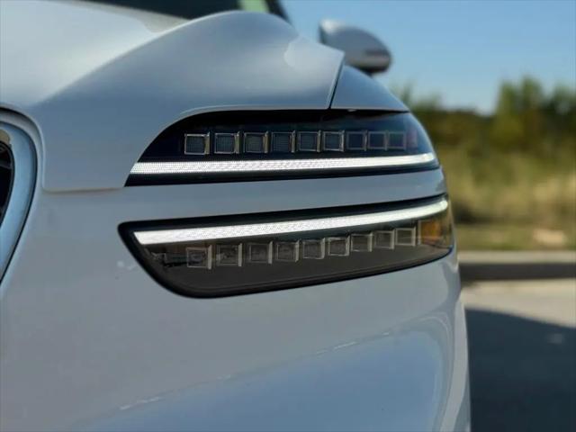 2027 Genesis GV70 2.5T Advanced