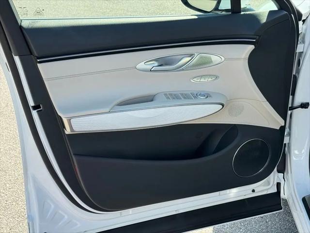 2027 Genesis GV70 2.5T Advanced