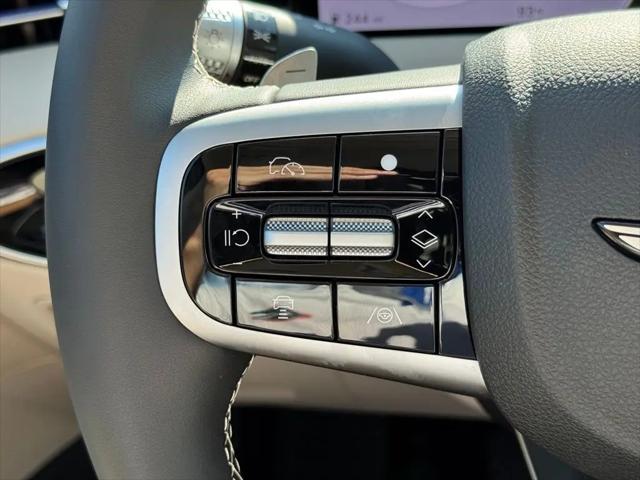 2027 Genesis GV70 2.5T Advanced
