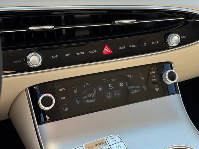 2027 Genesis GV70 2.5T Advanced