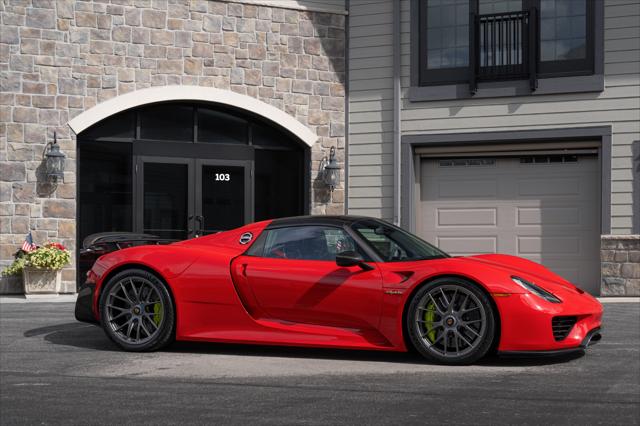 2015 Porsche 918 Spyder Base w/Weissach Package