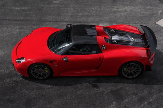 2015 Porsche 918 Spyder Base w/Weissach Package