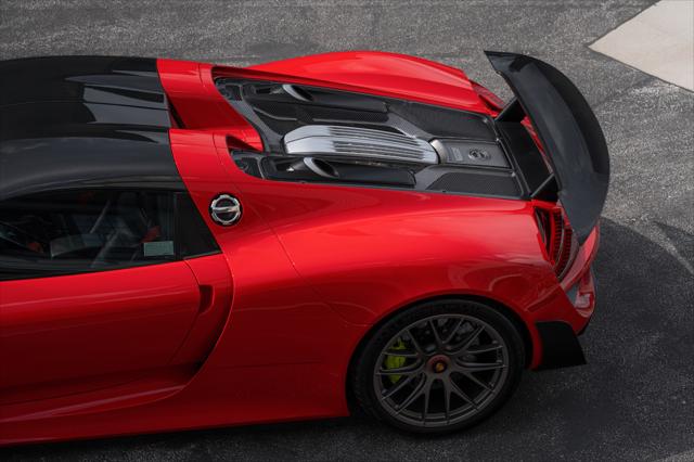 2015 Porsche 918 Spyder Base w/Weissach Package