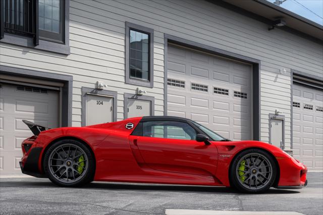 2015 Porsche 918 Spyder Base w/Weissach Package