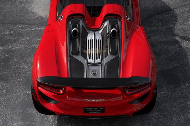 2015 Porsche 918 Spyder Base w/Weissach Package