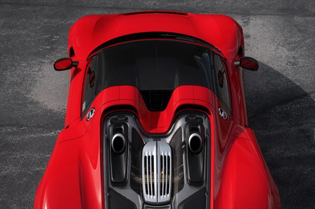 2015 Porsche 918 Spyder Base w/Weissach Package