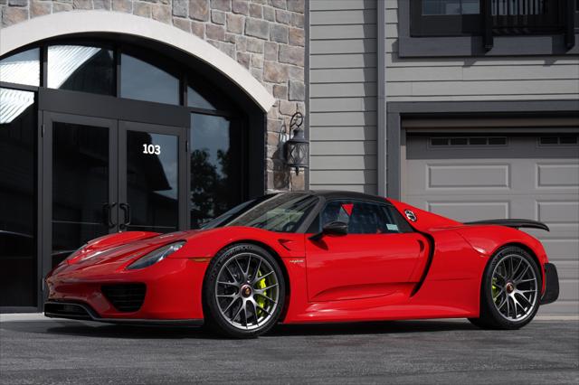 2015 Porsche 918 Spyder Base w/Weissach Package