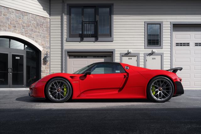 2015 Porsche 918 Spyder Base w/Weissach Package