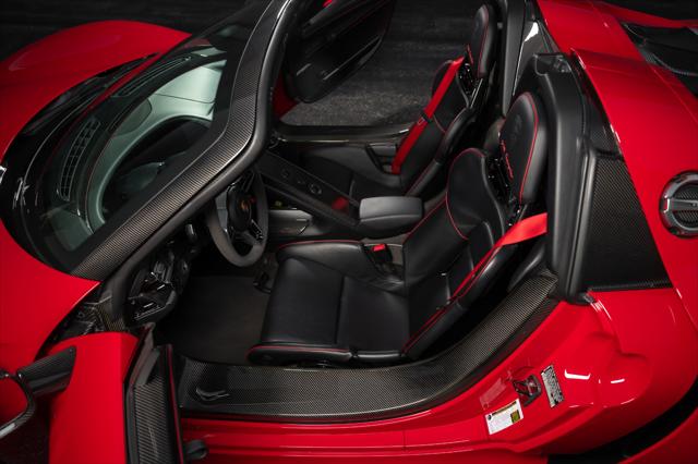 2015 Porsche 918 Spyder Base w/Weissach Package