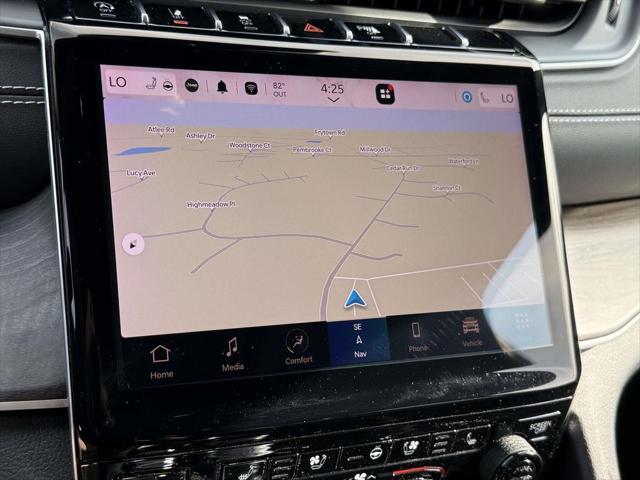 2023 Jeep Grand Cherokee L Limited 4x4 2023 Jeep Grand Cherokee L Limited 4x4