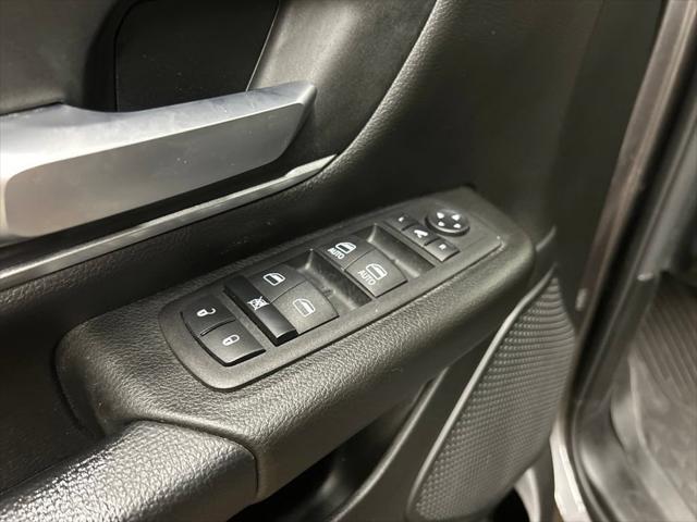 2023 Ram 1500 Big Horn Crew Cab 4x4 5'7" Box