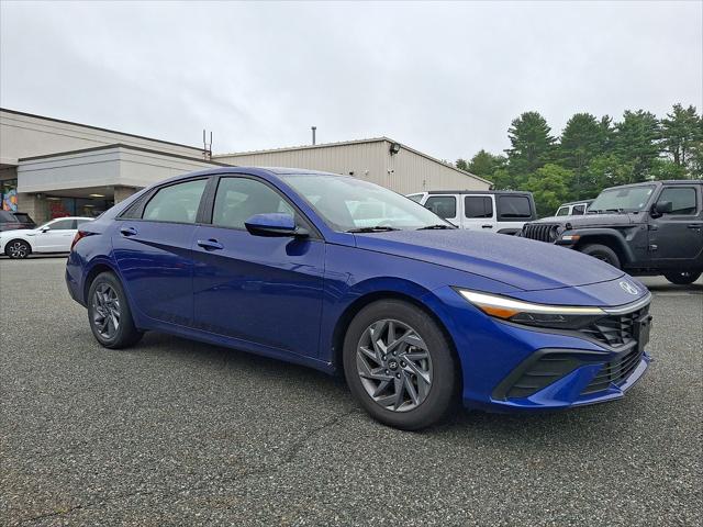 2024 Hyundai Elantra SEL 2024 Hyundai Elantra SEL
