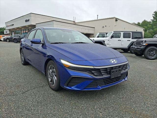 2024 Hyundai Elantra SEL 2024 Hyundai Elantra SEL