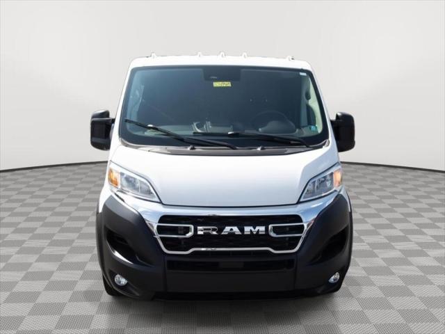 2025 RAM ProMaster 2500 Cargo Van Tradesman Low Roof 136 WB w/Pass Seat