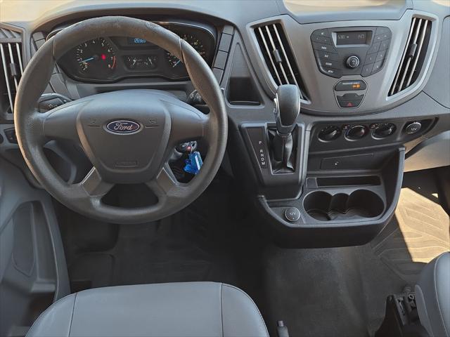 2017 Ford Transit Base