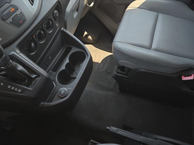 2017 Ford Transit Base