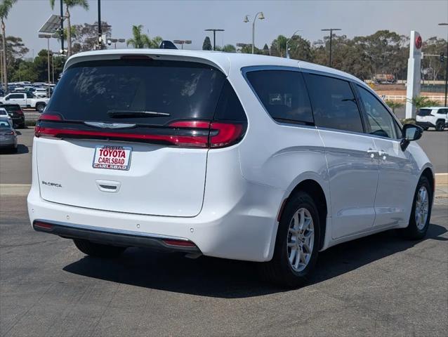 2024 Chrysler Pacifica Touring L