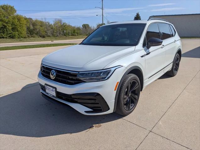 2024 Volkswagen Tiguan 2.0T SE R-Line Black for sale in Manitowoc, WI