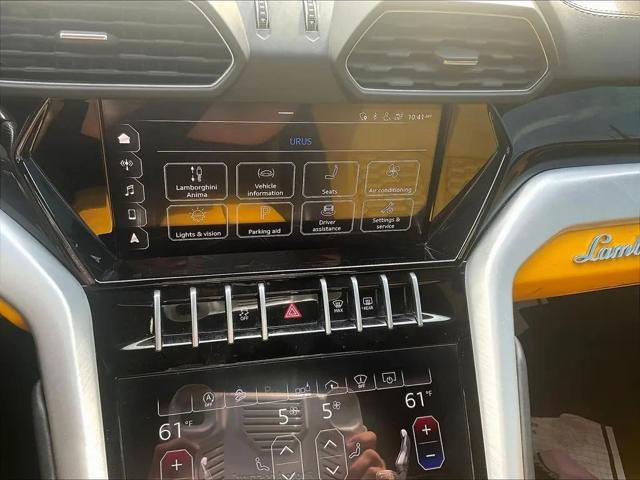 2021 Lamborghini Urus Standard