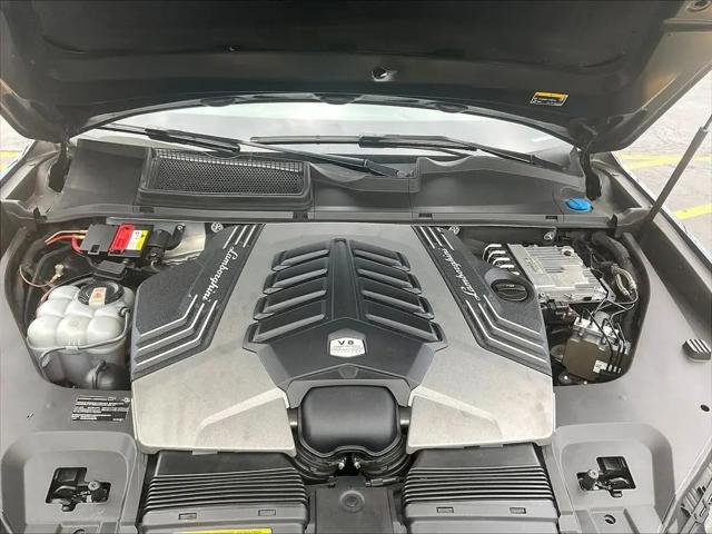 2021 Lamborghini Urus Standard