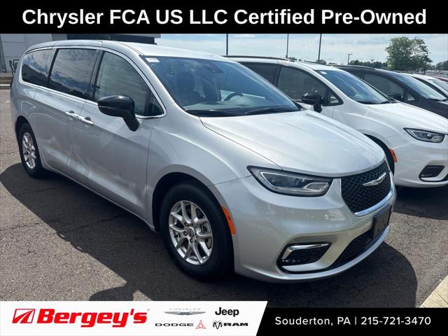 2024 Chrysler Pacifica Touring L