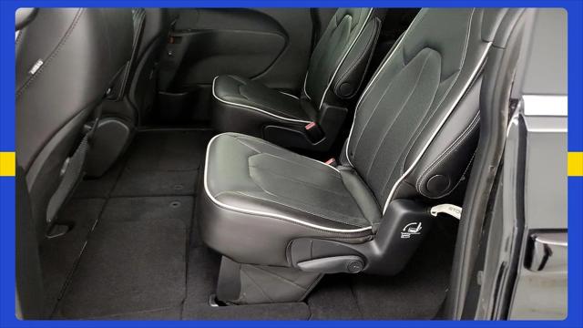 2026 Chrysler Pacifica Limited AWD