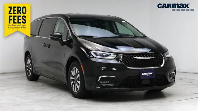 2023 Chrysler Pacifica Hybrid Touring L for sale in Puyallup, WA