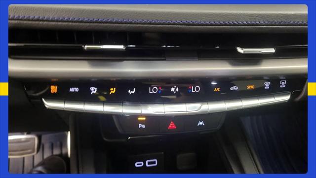 2024 Cadillac XT4 FWD Sport