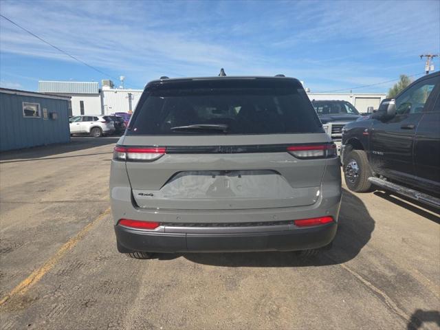 2027 Jeep Grand Cherokee Laredo Altitude 2027 Jeep Grand Cherokee Laredo Altitude