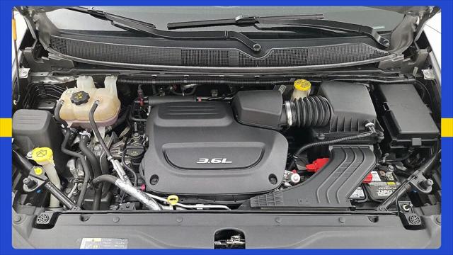 2017 Chrysler Pacifica Touring-L