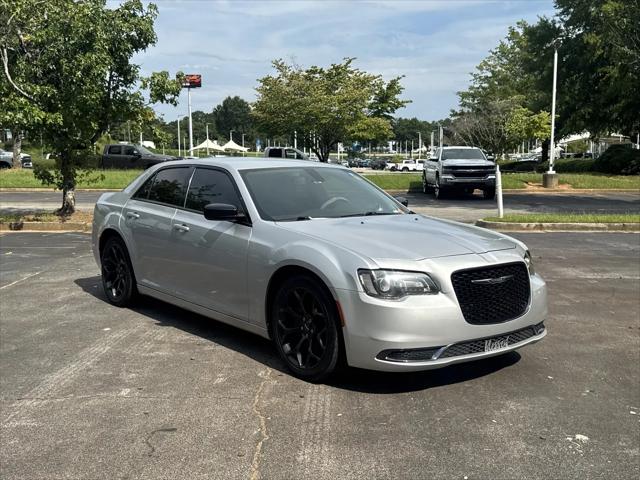 2019 Chrysler 300 Touring