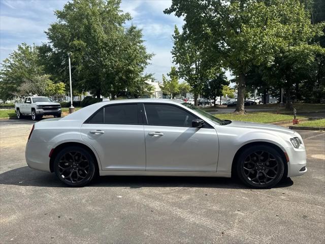2019 Chrysler 300 Touring