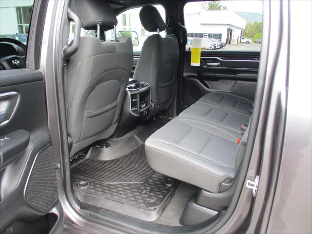 2021 Ram 1500 Big Horn Crew Cab 4x4 5'7" Box