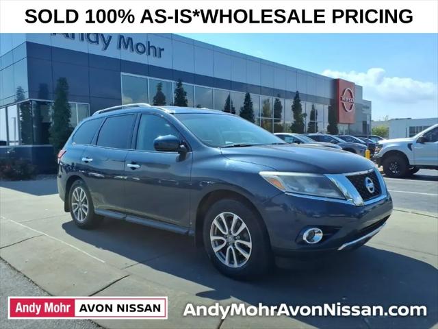 2015 Nissan Pathfinder SV for sale in Avon, IN