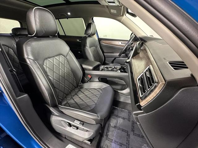 2025 Volkswagen Atlas 2.0T SEL Premium R-Line