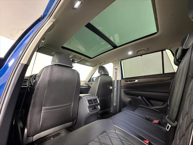 2025 Volkswagen Atlas 2.0T SEL Premium R-Line