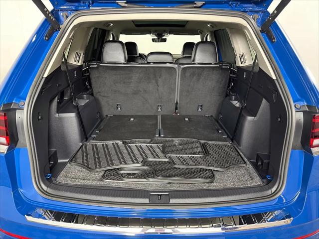 2025 Volkswagen Atlas 2.0T SEL Premium R-Line