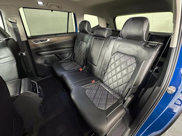 2025 Volkswagen Atlas 2.0T SEL Premium R-Line
