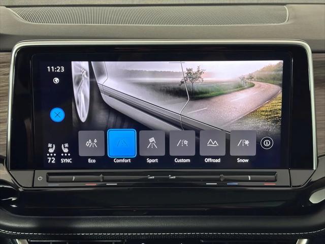 2025 Volkswagen Atlas 2.0T SEL Premium R-Line