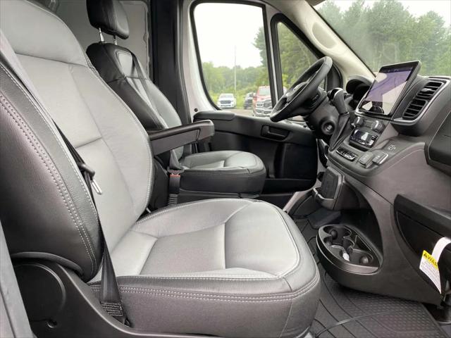2025 Ram ProMaster Cargo Van SLT+ High Roof 159 WB EXT