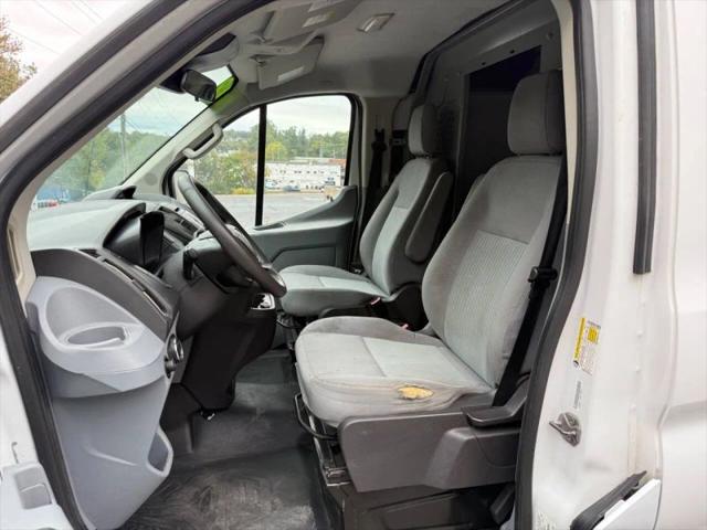 2018 Ford Transit w/Sliding Side Door w/RWB