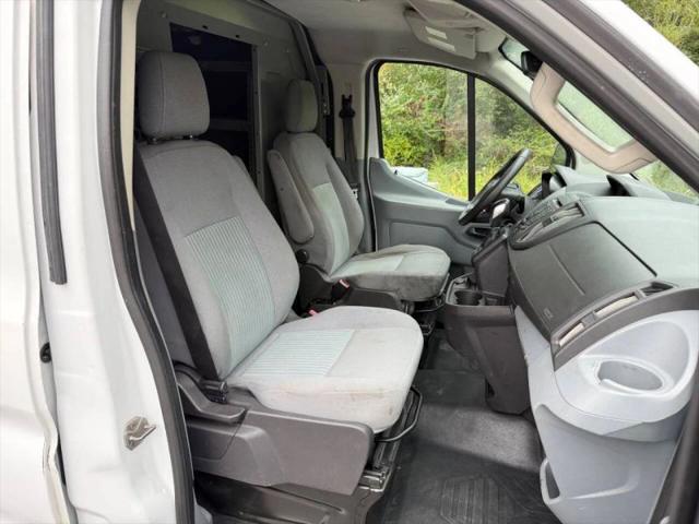 2018 Ford Transit w/Sliding Side Door w/RWB