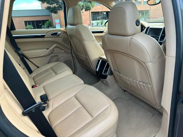 2014 Porsche Cayenne Base