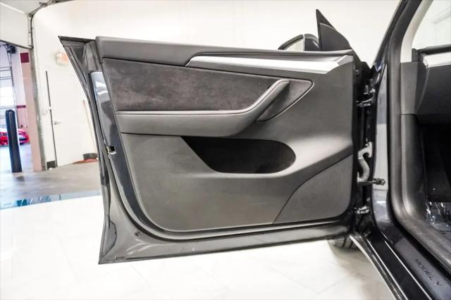 2024 Tesla Model Y Long Range Single Motor Rear-Wheel Drive