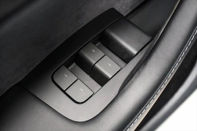 2024 Tesla Model Y Long Range Single Motor Rear-Wheel Drive