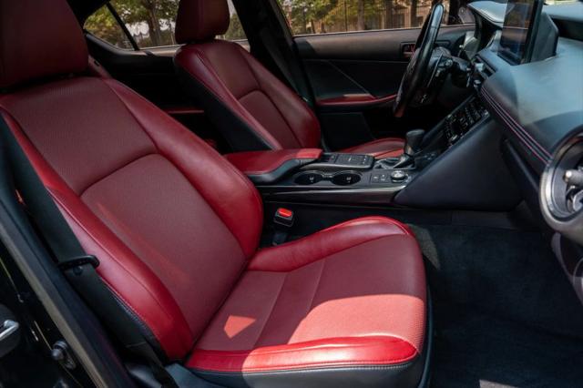 2023 Lexus IS 300 300