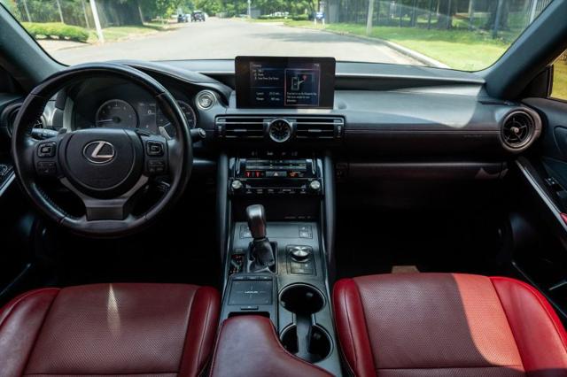 2023 Lexus IS 300 300