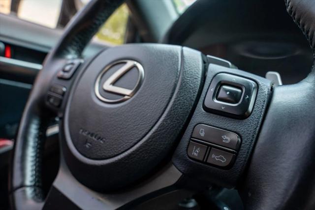 2023 Lexus IS 300 300